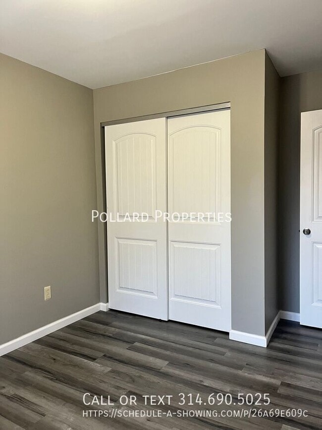 Building Photo - 417 Briden