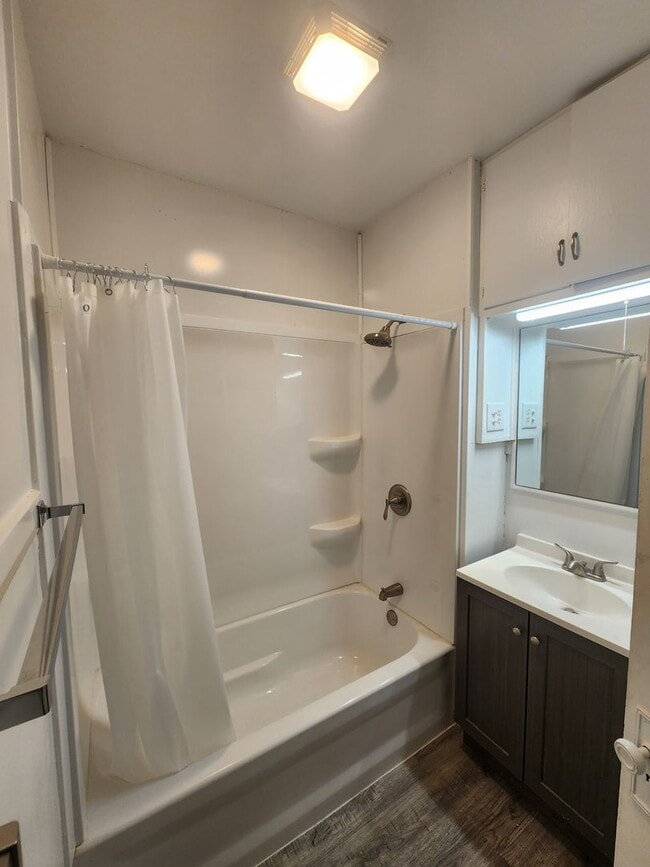 Building Photo - Duplex at 7101-7103 27th Avenue