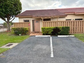 Building Photo - 13410 SW 16th Ln