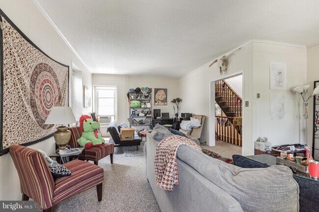Foto del edificio - 6234 Ridge Ave