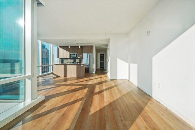 Foto del edificio - 50 Clinton Pl