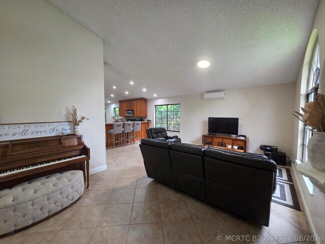 Foto del edificio - 4170 NW 6th St