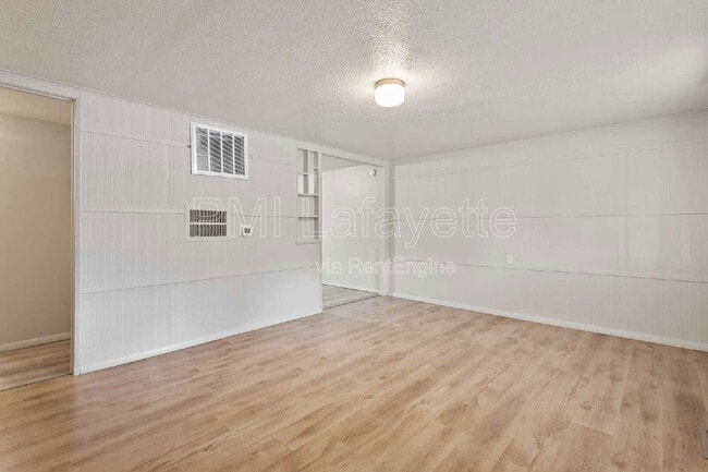 Foto del edificio - 902 Eastwich Dr