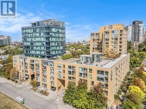 Building Photo - 250 Lett St