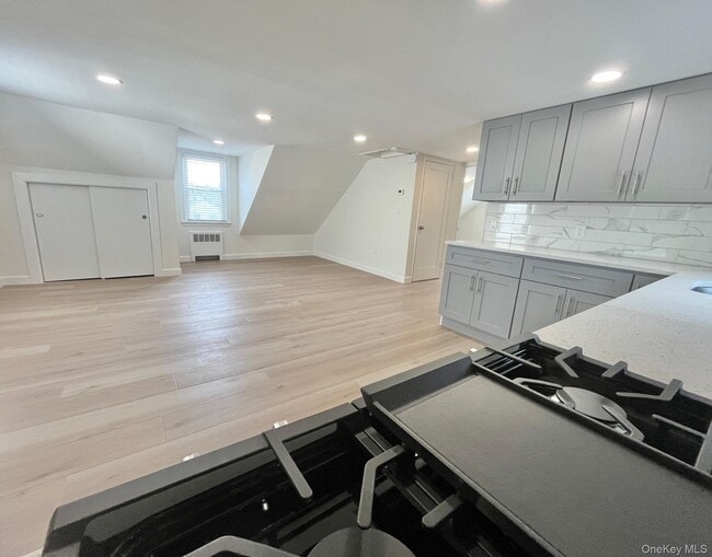 Foto del edificio - 237 Woodland Ave