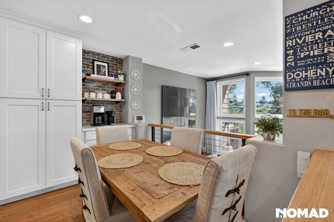 Foto del edificio - Coastal Canyon Views 3BR + Office Townhome in Dana Point