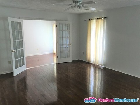 Building Photo - Spacious 3 Bedroom Brick ranch in Lithonia!