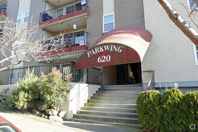 Foto del edificio - Parkwing Apartments