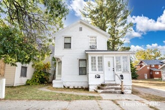 Building Photo - 177 McLaughlin Ave