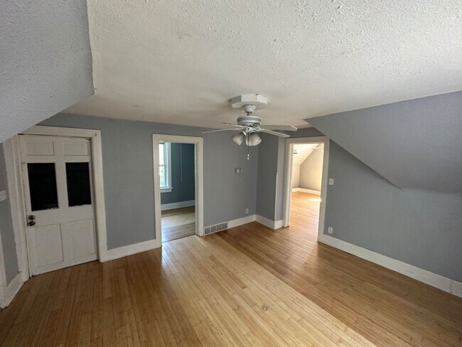 Foto del edificio - 2613 N Booth st duplex