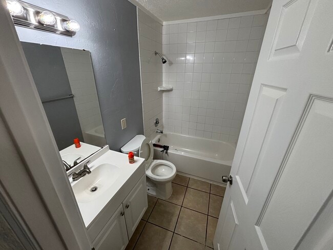 Foto del edificio - 4701 SE 46th St