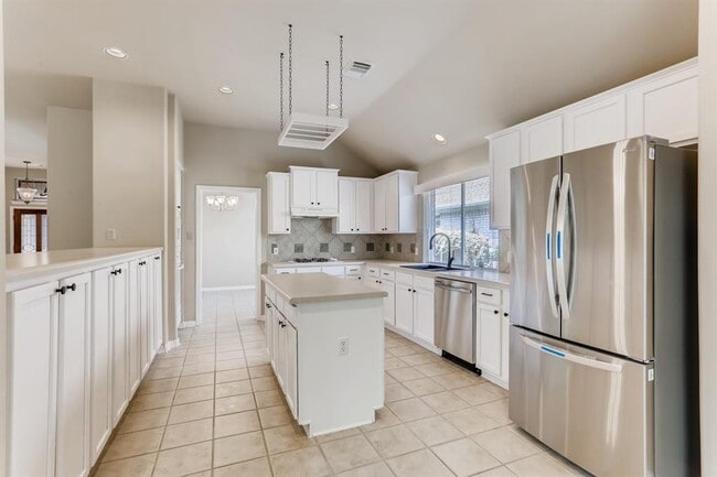 Building Photo - 6312 Taylorcrest Dr