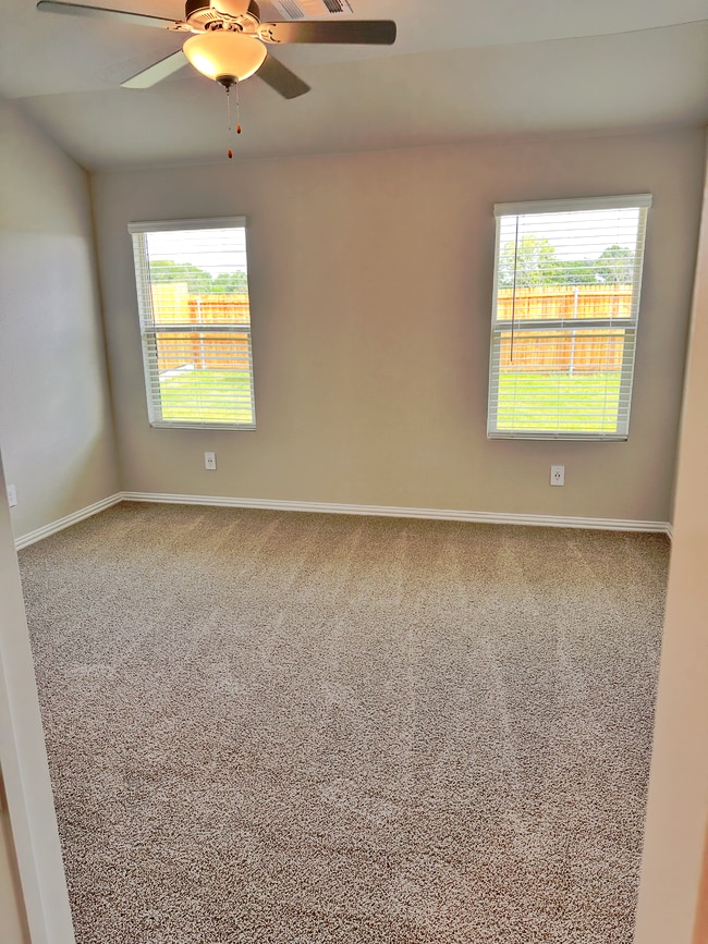 Building Photo - 2217 Dunbar Dr