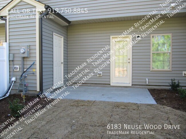 Foto del edificio - 6183 Neuse Wood Dr