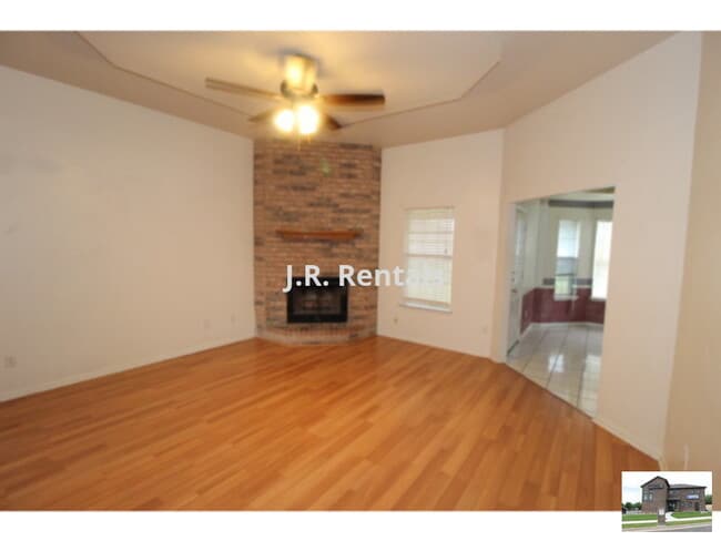 Building Photo - 4209 Adobe Dr