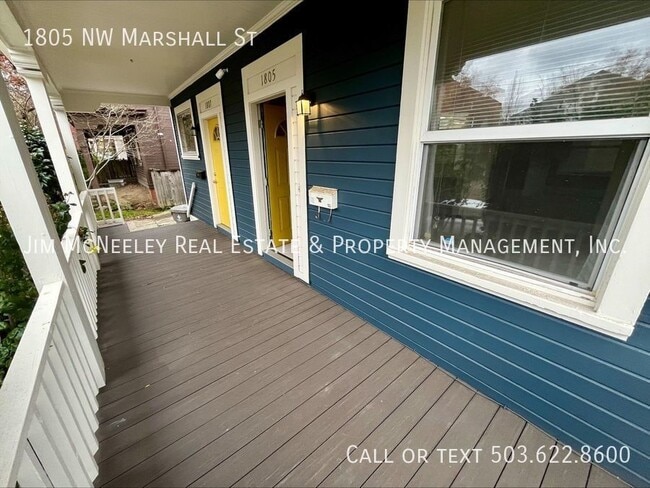 Building Photo - Available Now! 2 Bed/ 2 Bath Duplex with W...