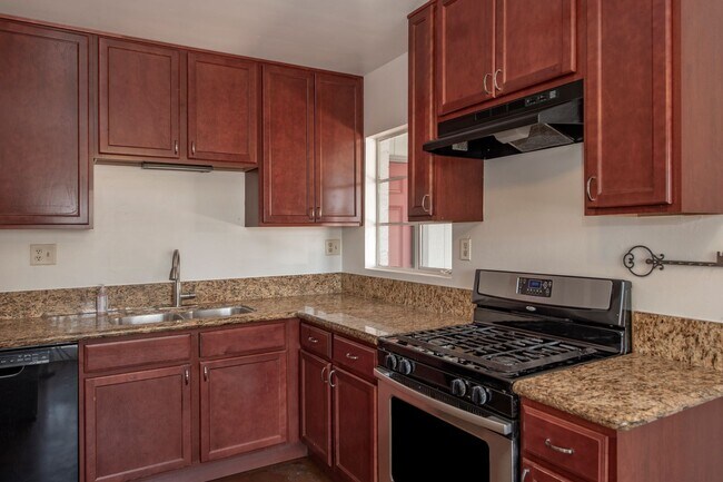 Foto del edificio - 4456 E Campbell Ave