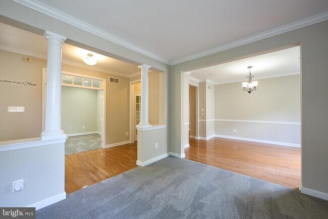Building Photo - 112 Lindley Ln