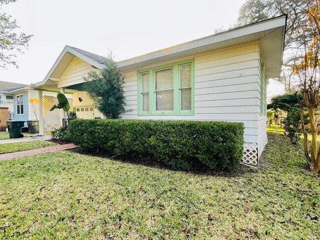 Building Photo - 4623 Avenue N 1/2 Rear