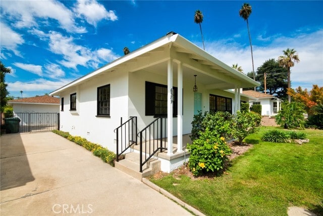 Building Photo - 6589 N Provence Rd