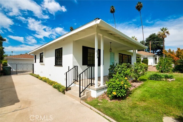 Foto del edificio - 6589 N Provence Rd