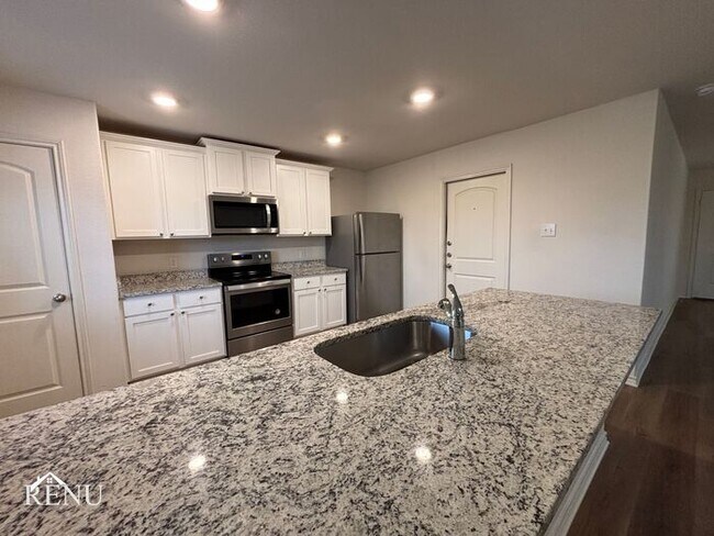 Foto del edificio - Coming Soon!