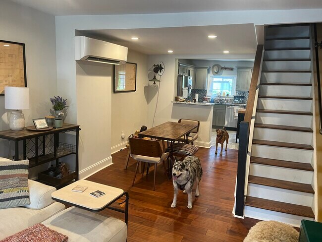Foto del edificio - 2612 Almond St
