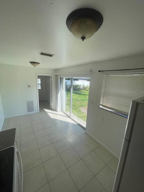 Building Photo - 4370 S Mary Cir