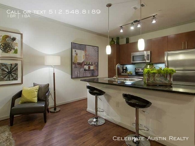 Building Photo - Open Space / Convenient for your lifestyle