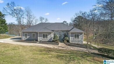 Building Photo - 20892 Sharon Dr