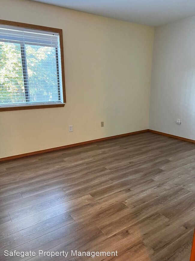 Foto del edificio - 1 br, 1 bath House - 12023 100th Ave NE #5B