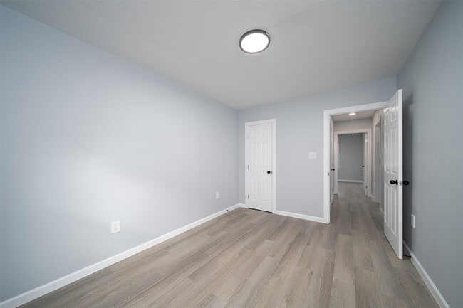 Building Photo - 3120 Stonewall St