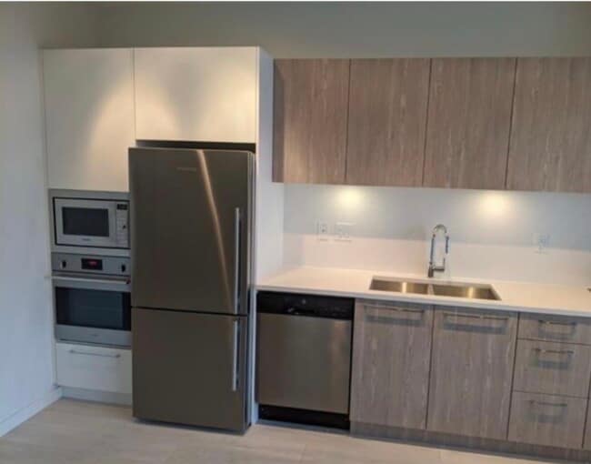 Building Photo - 691 North Rd