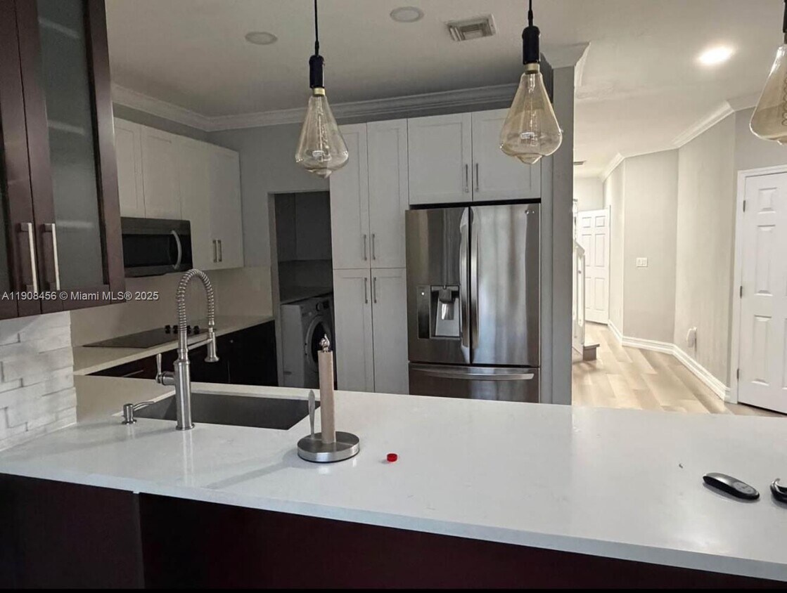 Foto principal - 965 SW 153rd Path