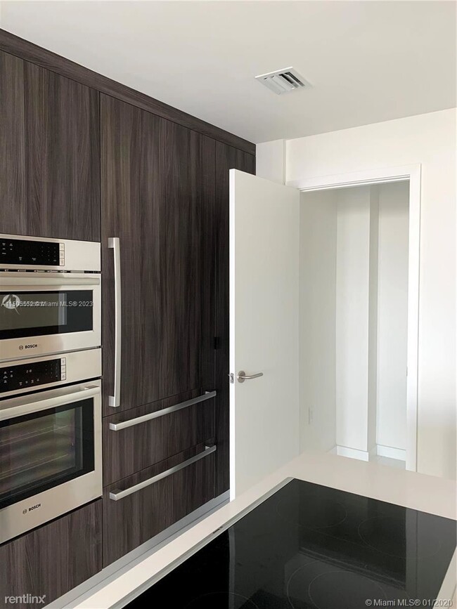 Foto del edificio - 1 br, 2 bath Condo - 851 NE 1st Ave Unit 3000