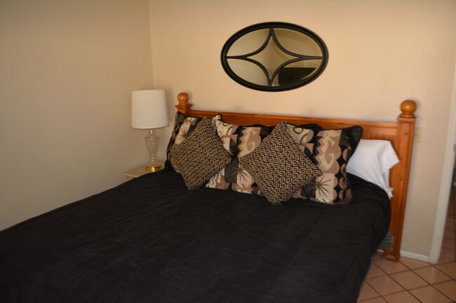 Foto del edificio - Furnished Rental, 55+, Move In Today!