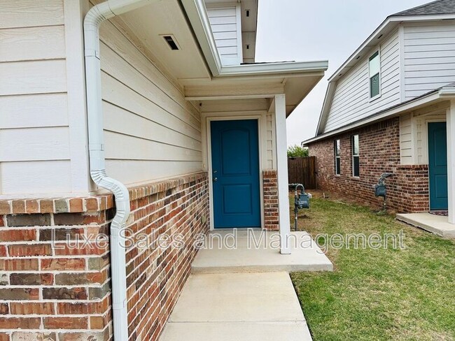 Building Photo - 10809 NW 119th St