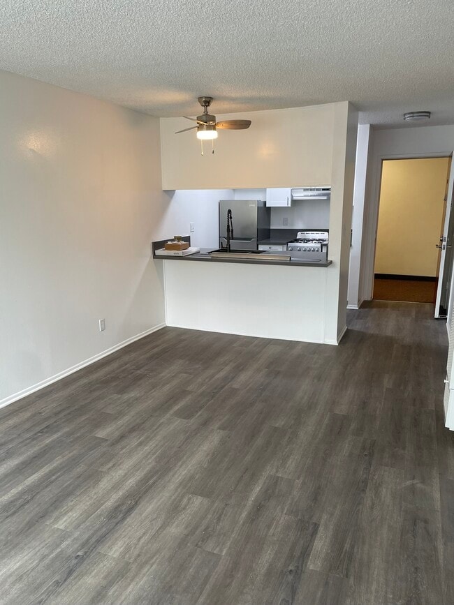 Unit 203 Living Room - La Villa Mesa