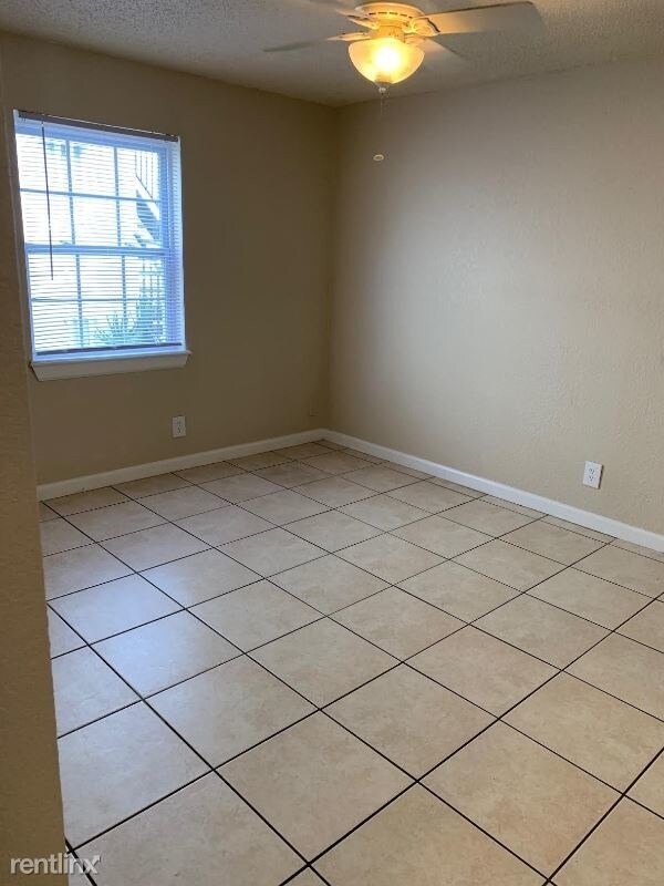 Building Photo - 5905 S Dale Mabry Hwy