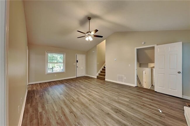 Building Photo - 4036 Evelyn Dr