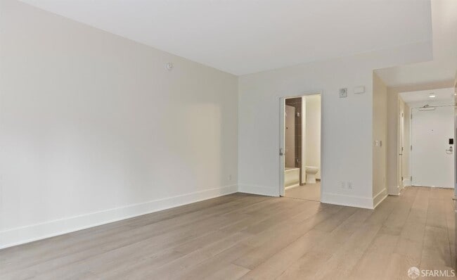 Building Photo - 1075 Market St