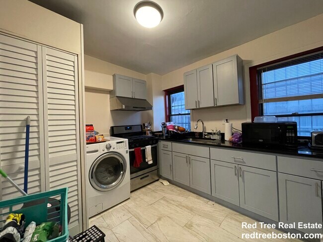 Foto del edificio - 871 Harrison Ave