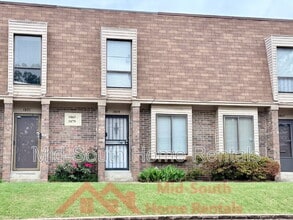Building Photo - 1869 Poplar Woods Cir E
