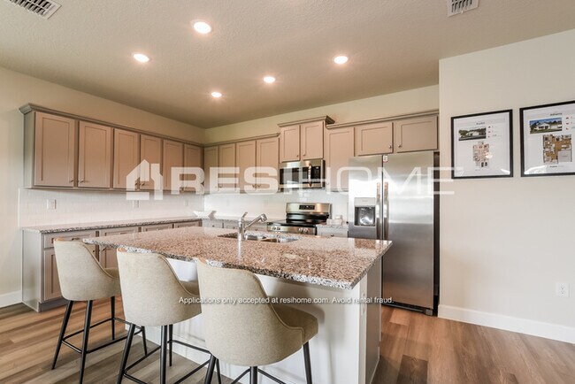 Foto del edificio - 5268 Hartwood Lp