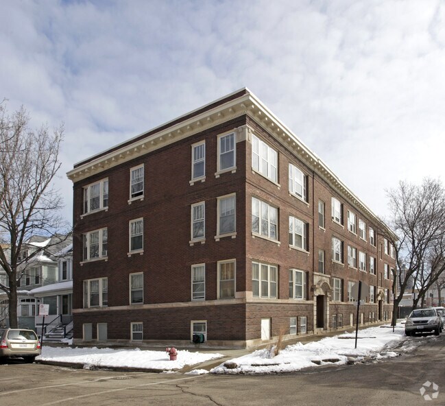 The Rosemont Apartments Chicago, IL