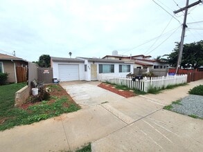 Building Photo - 424-426 Delaware St