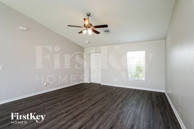 Foto del edificio - 1113 NW 1st Ave