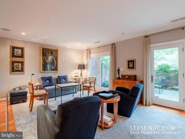 Foto del edificio - 1602 Beekman Pl NW