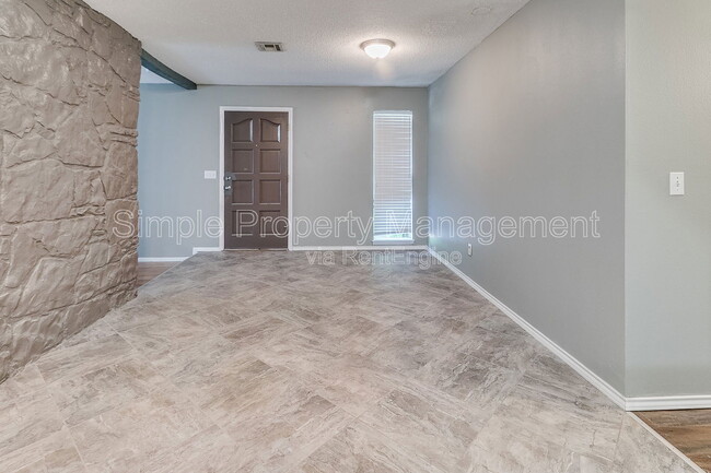 Foto del edificio - 3828 NW 64th St