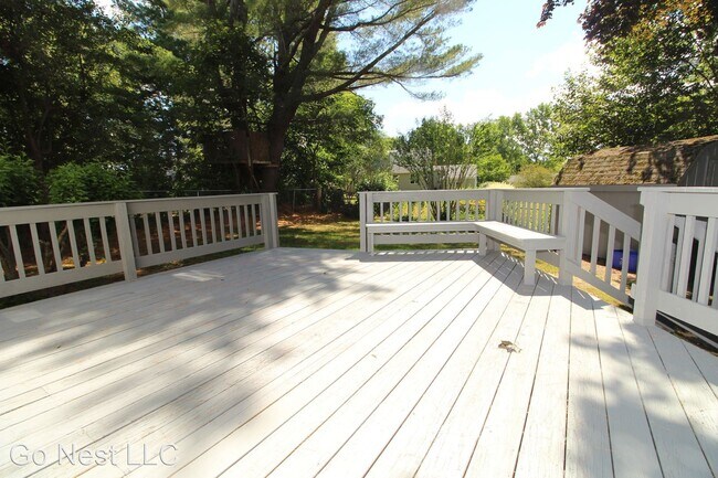 Building Photo - 3 br, 2 bath House - 19 Presnell St